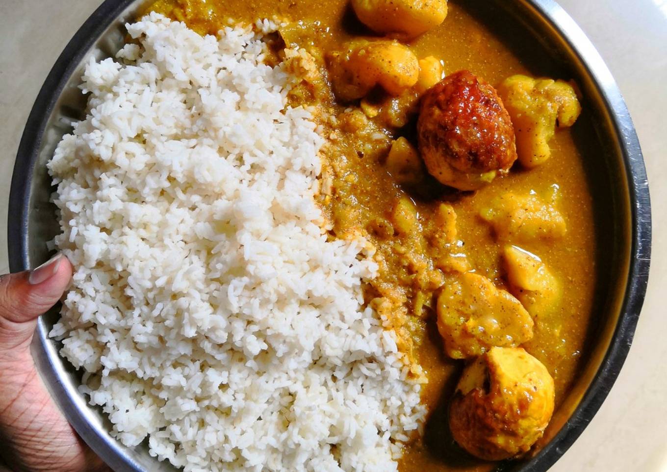 Egg curry with Steamed Rice