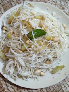 নিরামিষ চাউমিন (niramish chow mein recipe in Bengali) রেসিপির প্রধান ছবি