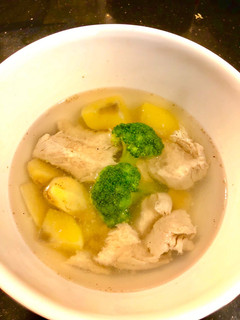 Foto resep Ginger chicken soup easy