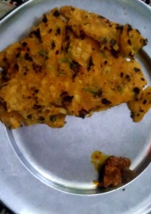 A picture of Masala rice flour roti.