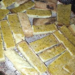 A picture of Namkeen Cake Piece.