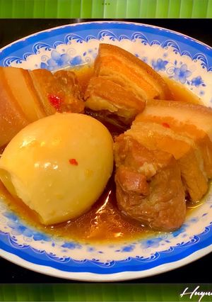 Hình của món Thịt Kho Tàu (phiên bản không nước mắm, không nước dừa).