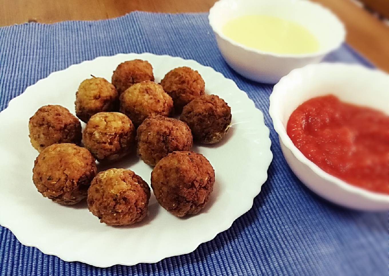 Albóndigas Veganas con salsa de queso (vegano)