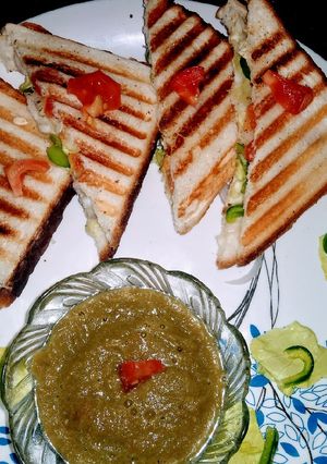 A picture of Vegetable sandwitch.
