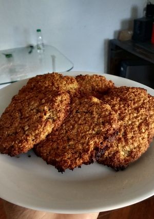 Una foto de Galletas de avena y coco fáciles (veganas🌱)