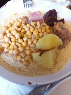 Una foto de Cocido madrileño