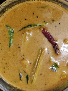 முருங்கைக்காய் மசாலா குழம்பு (Drumstick masala gravy) செய்முறை முக்கிய புகைப்படம்