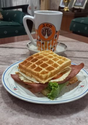 Foto resep Sandwich beef and egg waffles🧇
