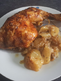 Una foto de Muslos de pollo al horno