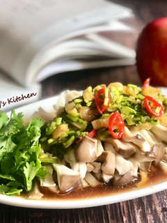 涼拌杏鮑菇 / 簡單開胃菜 的食譜成品照片