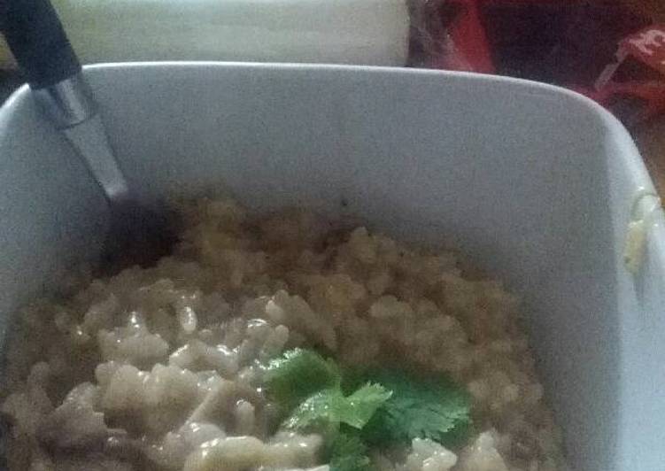 Simple Way to Prepare Speedy Delicious risotto with leek and mushrooms :)