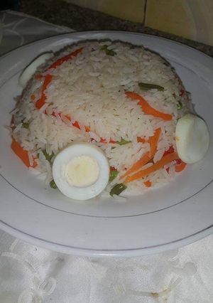 Farar shinkafa ainihin hoton girkin