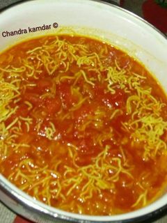 सेव टमाटर की सब्जी (Sev tamatar ki sabzi recipe in hindi) रेसिपी मुख्य फोटो