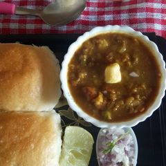 A picture of Pav bhaji.