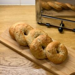 Sourdough Bagels 🥯 A picture of Sourdough Bagels 🥯.