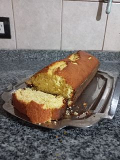 Una foto de Budín de naranja húmedo