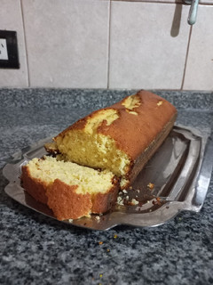 Una foto de Budín de naranja húmedo