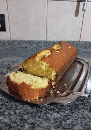 Una foto de Budín de naranja húmedo