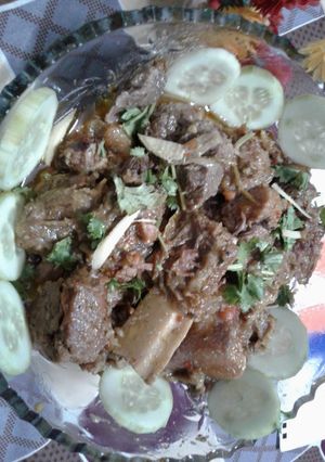 A picture of Namkeen ghosht.