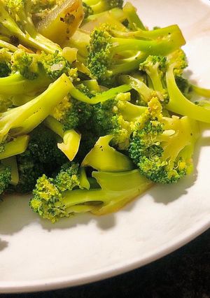 Hình của món Bông Cải Xanh Xào Nước Tương (Vegan).