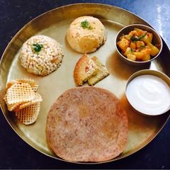 A picture of Upvas ki thali.