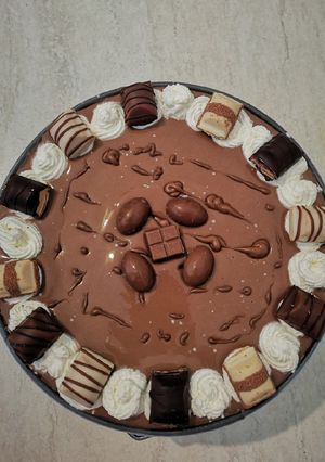 O poză a rețetei Tort Kinder Bueno.