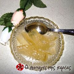 A picture of Citron spoon sweet.