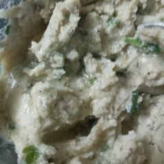 A picture of Hummus.