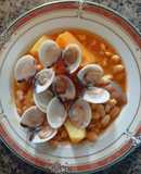 Pochas con calabaza y almejas en salsa