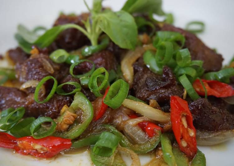 Sapi goreng tumis bombay pedas