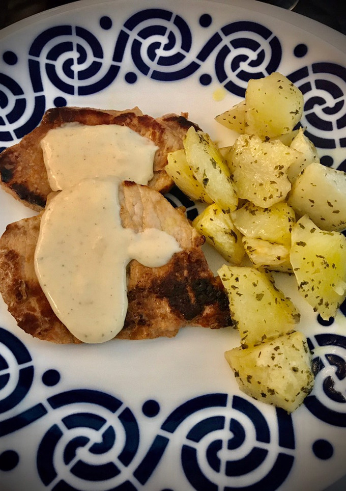 Foto principal de Escalopines de cerdo con salsa de queso