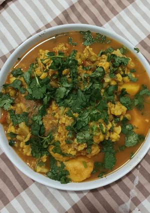 A picture of Aloo Phool Gobi.