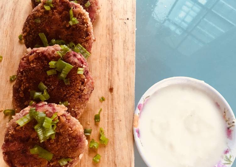 Recipe of Speedy Diabetic friendly beetroot cutlets