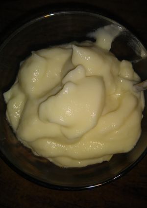 Una foto de Postrecito de Maizena y leche deslactosada
