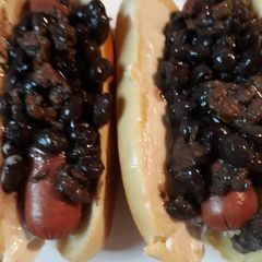B&BB Hotdogs A picture of B&BB Hotdogs.
