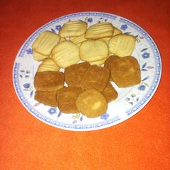 A picture of Butter cookies baked with jiko.