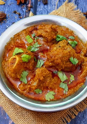 A picture of Spicy Goan Mutton Xacuti.