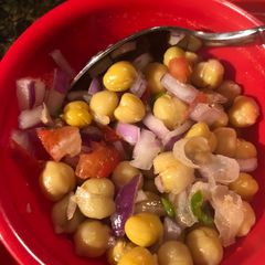 A picture of White chickpea salad.