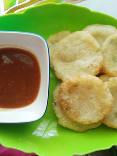 Foto resep Rujak cireng nasi simple (Camilan gurih, pedes, seger)