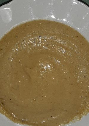 Una foto de Crema de merluza y gambas