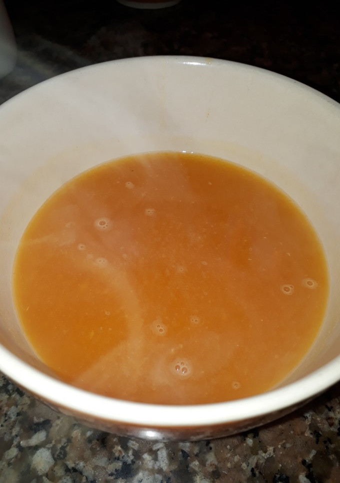 Una foto de Sopa de zanahoria y zapallo