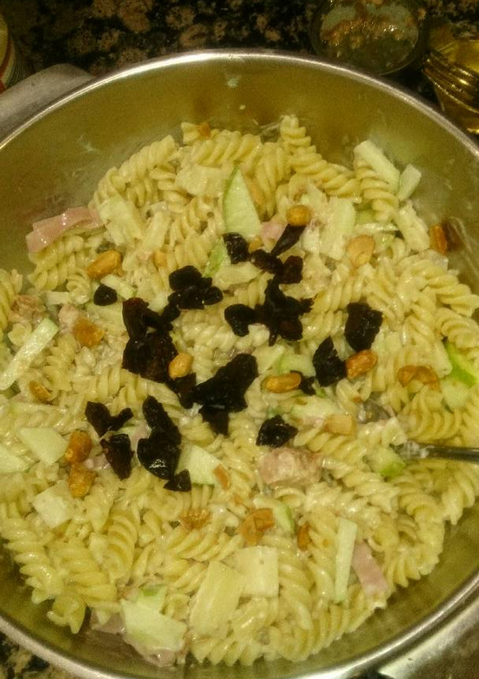 Una foto de Ensalada de pasta 💗
