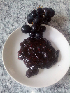 Una foto de Mermelada de uvas