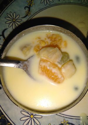 A picture of Fruity custard.