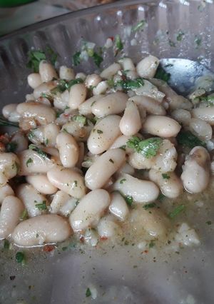 Una foto de Porotos en escabeche