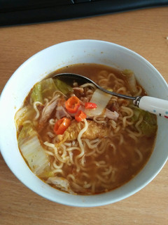 Foto resep Mie Kuah Ayam Suwir Pedass