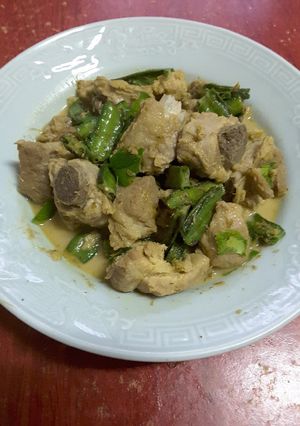รูปของ กระดูกหมูขลุกขลิก