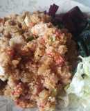 Ensalada tibia de quinoa, pollo y panceta