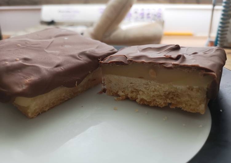 Step-by-Step Guide to Make Favorite Billionaire&#39;s Shortbread