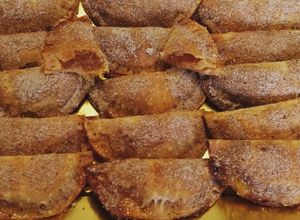 Foto principal de Empanadillas con cabello de ángel al horno